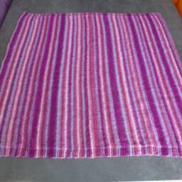 Baby Blanket Pink/Raspberry/Burgundy/Violet Handmade Knit, Fancy Point Open, Dimensions 80 cm X 82 - thumbnail 2