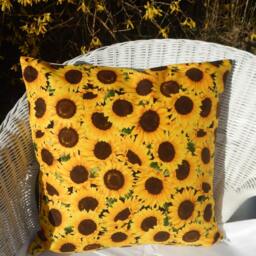Sunflower Cushion Cover Reversible Cream & Floral Heart Pillow - thumbnail 2