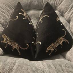Handmade Leopard Velvet Lumbar Pillow Cover Porter & Stone Designer Fabric - thumbnail 4