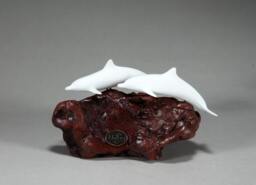 Dolphin Duo Sculpture By John Perry Pellucida 5 Inches Long - thumbnail 1
