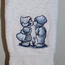 Kissing Delft Dutch Kids Hand Towel - thumbnail 4