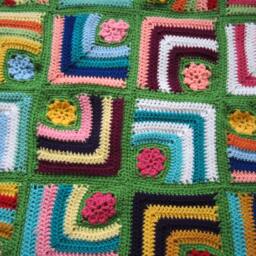 Granny Square Crochet Baby Blanket - thumbnail 2