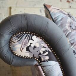 Handmade 3 Seater Grey Velvet Fabric Chesterfield Sofa - Contrasting Chic Floral Patterned - thumbnail 4