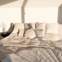 "Linen Shell Pillow ""Sand" - thumbnail 2