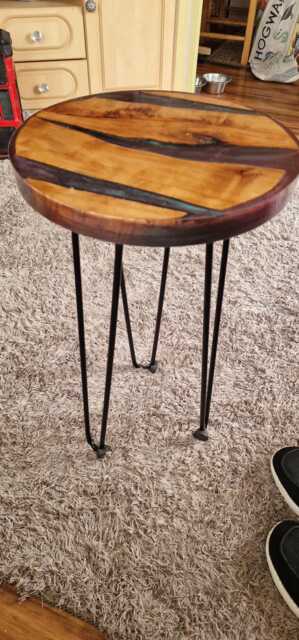 Resin Side Table - image 1