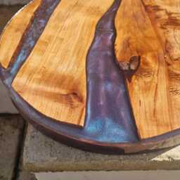 Resin Side Table - thumbnail 4