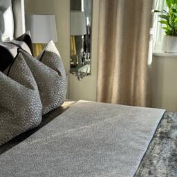 Elegant Champagne Gold Bed Runner/Luxury Throw Blanket Comforter Bedspread Scarf For King & Super Size Bedding, Antelope - thumbnail 3