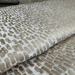 Elegant Champagne Gold Bed Runner/Luxury Throw Blanket Comforter Bedspread Scarf For King & Super Size Bedding, Antelope - thumbnail 4