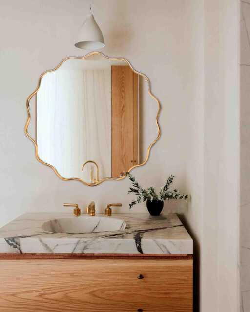 Handmade Wavy Circle Mirror Solid Brass Frame, Modern Wall Decor - image 1