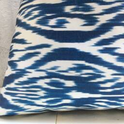 Silk Ikat Pillow Cover 24x24, Handwoven Decorative Cushion - thumbnail 3
