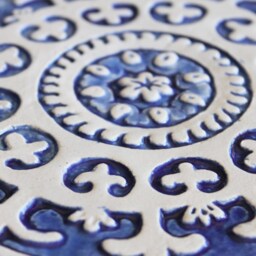 Wall Decor With Suzani Design, Ceramic Tile, Ethnic Art, Hanging Made From Ceramic, Circle #1 21cm Blue&white - thumbnail 3