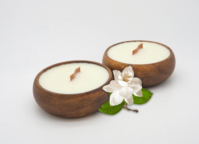 Gardenia - Set Of 2 Candles in Reusable Acacia Bowl - Made in Usa Best Smelling Hawaiian - image 1