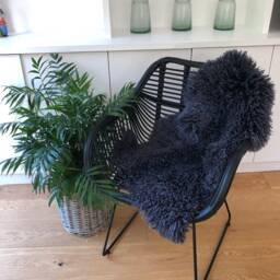 Dark Grey Sheepskin Rug , Curly Sheepskin, Quad Rug, Fur Throw, Interior Accessory Decor - thumbnail 4