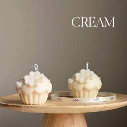 Handmade Cupcake Soy Candle - Home Decor - thumbnail 3