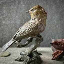 Bronze Songbird Sculpture Say's Phoebe On Scrollwork Base By Kindrie Grove - thumbnail 2