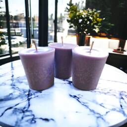 Lilac Soy Votive Candles - Hemp Wick, Floral Scent - thumbnail 2