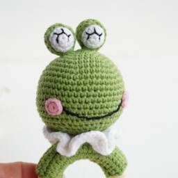 Frog Baby Toy On Wood Ring, Baby First Toy, Greenery Shower Gift, Custom Mom To Be Congrats Present, Knitted Frog - thumbnail 4