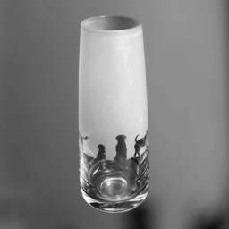 Labrador Vase - 15cm Crystal Glass Bud Vase With Labrador Retriever Frieze Design - thumbnail 1