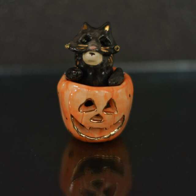 Ceramic Pumpkin Bear Cat Figurine, Bear Totem, Handmade Ceramic, Animal Ceramic Halloween Figurine - image 1