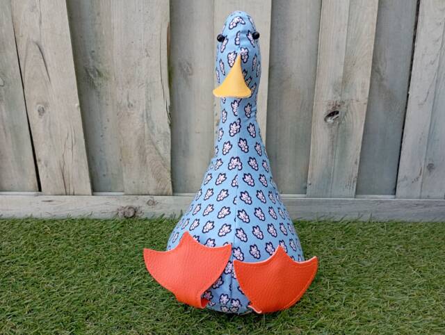 Cool Canard Doorstop/Bookend. Blue & Black. Flat Packed. Funny Doorstops Duck Decor House Warming - Unique Gift Diy Doorstop Popular - image 1