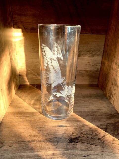 Butterfly Engraved Vase Mother's Day Personalised Etched Glass Gift, Flowers, Wedding, Wife, Cat, Dog, Pet Children, Family, Mum, Mom, Nanna - image 1
