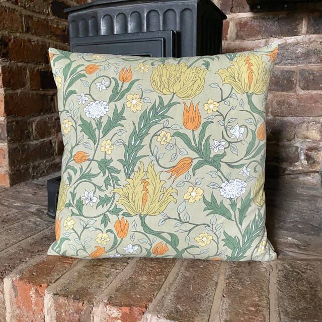 846. Eleanore Green Flowers 100% Cotton Cushion Cover Various Sizes