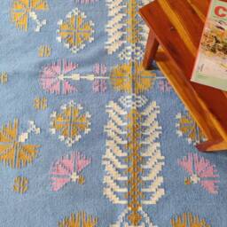 Hand Woven Wool Cotton Rug, Floral Design, 5x8 Vintage Carpet - thumbnail 2