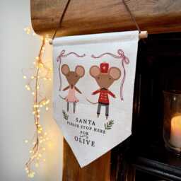 Personalised Santa Stop Here Mouse Wall Hanging - thumbnail 4