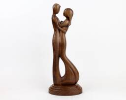 Personalized Wooden Couple Sculpture - Unique 5Th Anniversary Gift With Names - thumbnail 1