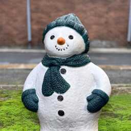 Garden Snowman Sculpture Handcrafted Stone Winter Statue Cute Ornament Outdoor Festive Decoration Holiday Cement Figurine Yard Gift - thumbnail 4
