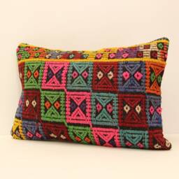 Vintage Turkish Kilim Lumbar Pillow Cover, Wool Accent - 16x24 Inch - thumbnail 3