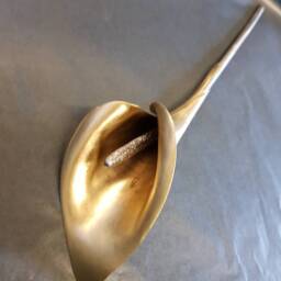 Bronze Calla Lily, Girlfriend Gift, Wife Present, 8Th Wedding Anniversary, Alternative Decor, Metal Flower, Memorial Bronze - thumbnail 2