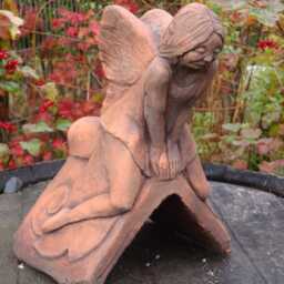 Fairy Roof Finial 90 Degree Angled Ridge Tile - thumbnail 4