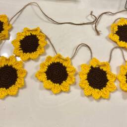 Sunflowers Bunting Garland Knitted Crochet Summer Decor Wedding - thumbnail 2