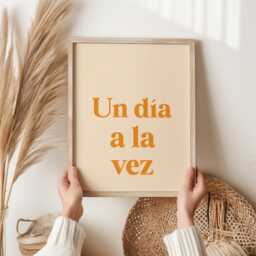 Un D??a A La Vez Print - Spanish Quote Wall Art One Day At Time Minimalist Home Decor Motivational Gift Printed in UK Spain Gifts - thumbnail 1