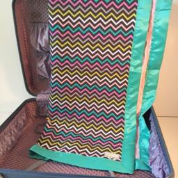 Pink Minky Baby Blanket - Chevron Cotton, Teal Satin Trim - thumbnail 2