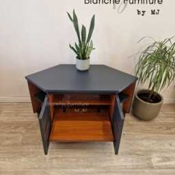 Tv/Media Stand With Shelves & Cabinet Doors in Railings Grey, By Nathan - thumbnail 2