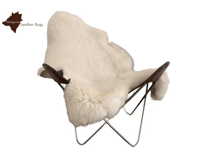 Sheepskin Rug - White - image 1