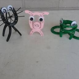 Horseshoe Frog Garden Art Recycled Metal Toad Decor - thumbnail 4