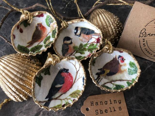 Garden Bird Decorations Cockle Shell Ornaments - Robin, Tit, Bullfinch, Goldfinch British Songbird Gift Hanging Christmas - image 1