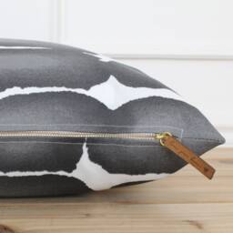 Black & White Outdoor Pillow - Watercolor Cushion Cover Lumbar 20 X Adam - thumbnail 3