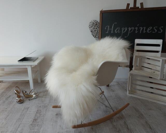 "Sheepskin Iceland White Cream Throw Genuine Leather Sheep Skin 50""x 30" - image 1