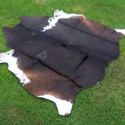 Natural Black & White Cow Skin Rug - Handmade Brazilian Cowhide For Living Room Luxury Large Floor Area Ideal Gift Christmas - thumbnail 4