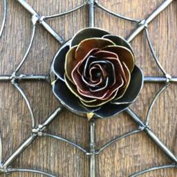 Spider Web Rose - thumbnail 4