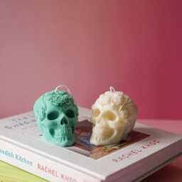 Skull Candle Wandering Spirit - Vegan Soy Wax, Autumn Decor - thumbnail 4