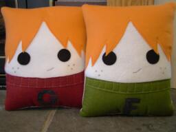 Boy Wizard, Fred Or George , Decorative Pillow, Plush, Cushion - thumbnail 1