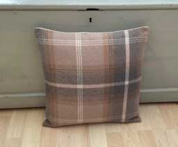 Handmade Tartan Balmoral Plaid Cushion Cover Antique Gold & Beige Wool Effect - thumbnail 1