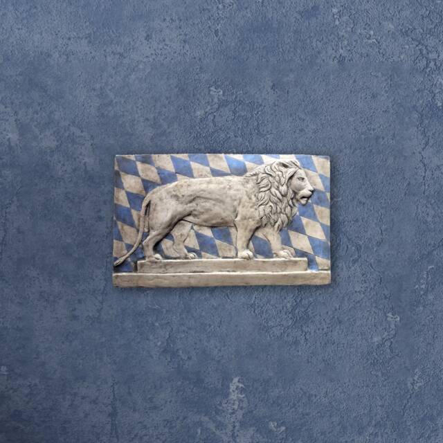 Bavarian Lion in Terracotta - image 1
