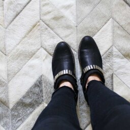 Gray Chevron Patchwork Cowhide Rug - thumbnail 2