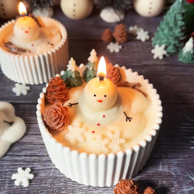 Melting Snowman Soy Candle Christmas Home Decor, Fraser Fir Scent, Gift - image 1
